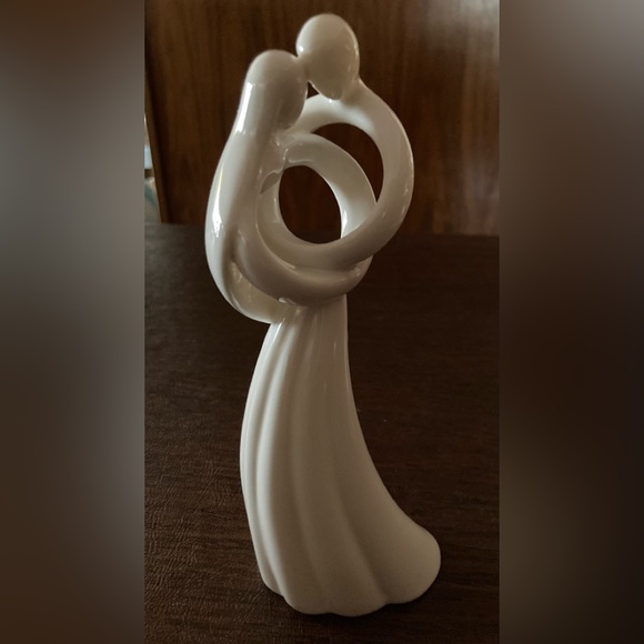 Circle of Love brand Porcelain Cake Topper by Kim Lawrence #691232 “ Always” - Picture 6 of 15